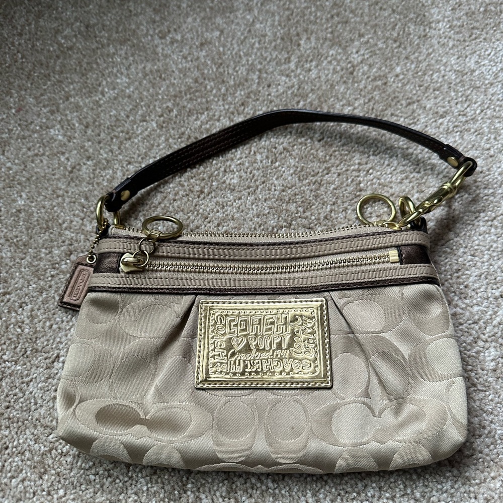 Coach Poppy Wristlet